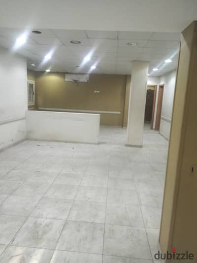 Administrative headquarters 250m ground floor with garden.