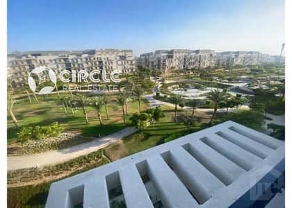 Luxury 305m Triplex For Sale with 70m Roof in Eastown 5th Settlement New Cairo