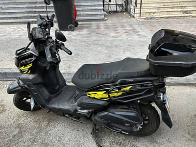 Keeway Keet black (200cc)