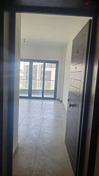 Distinct apartment for rent under law in Bريفادو