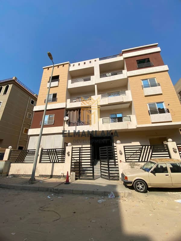 شقة للبيع في الشيخ زايد – الحي 16 | دور أرضي بمدخل خاص