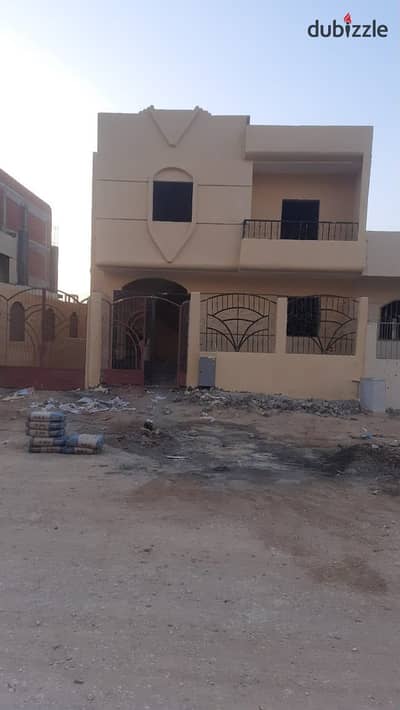 بيت في الحي السادس مدينة بدر