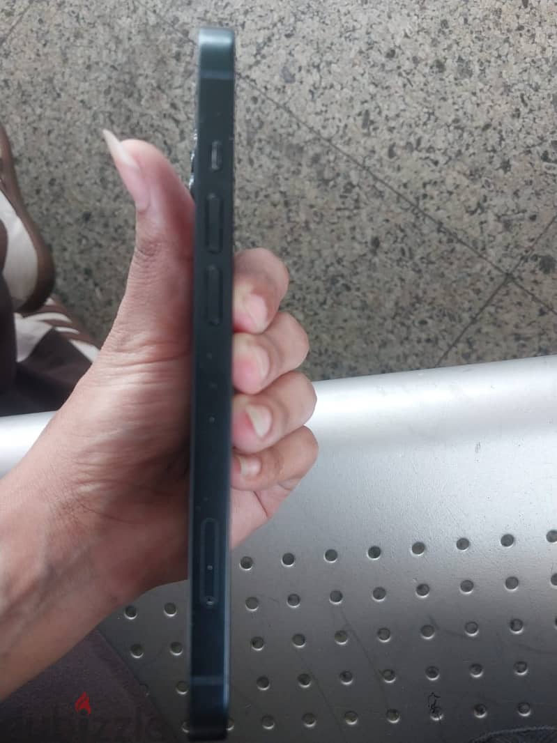 Apple - iPhone 13 1