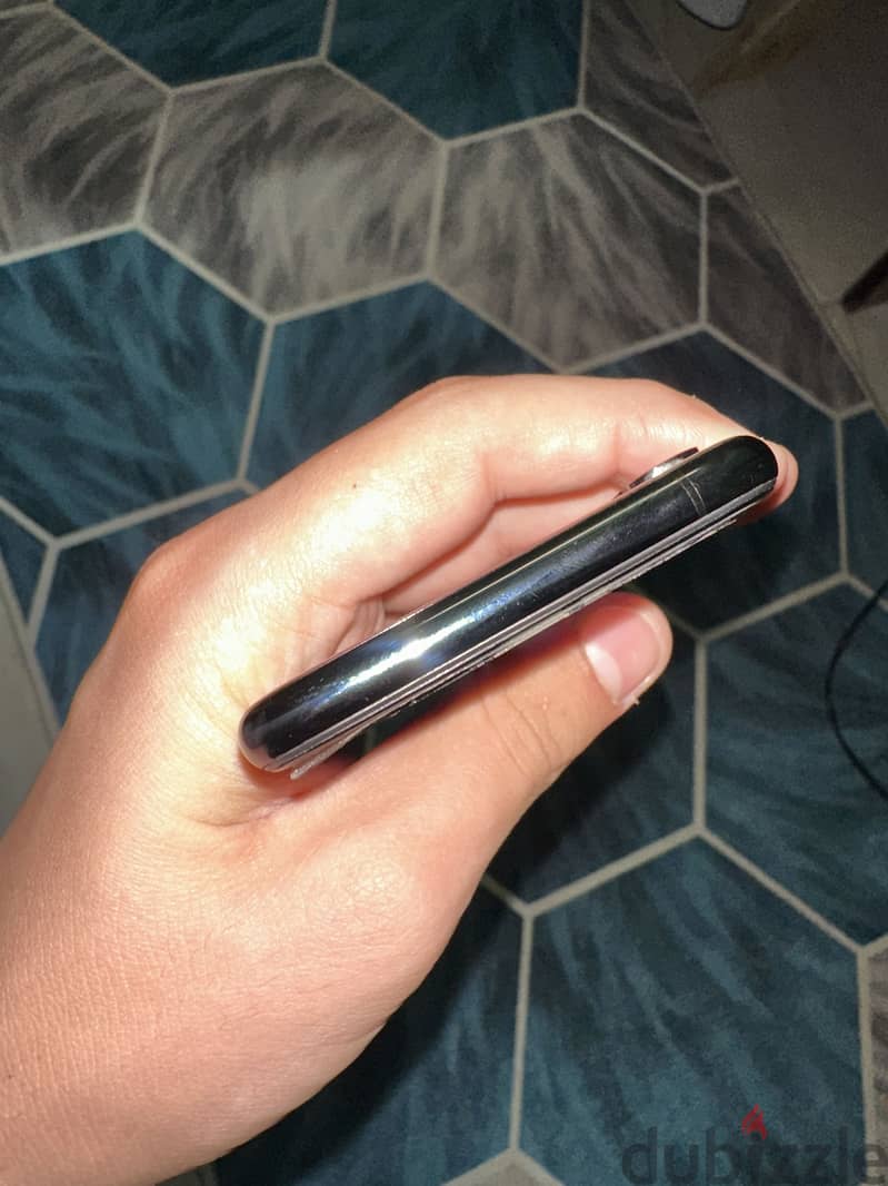 Apple - iPhone XS 4