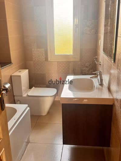 Villa for rent in the compound suitable for gathering purposes, finishing high super lux