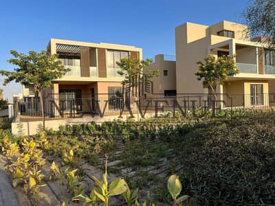 فيلا اقل من سعر السوق موقع مميز جداً تطل علي مساحات خضراء فرصه للسكن