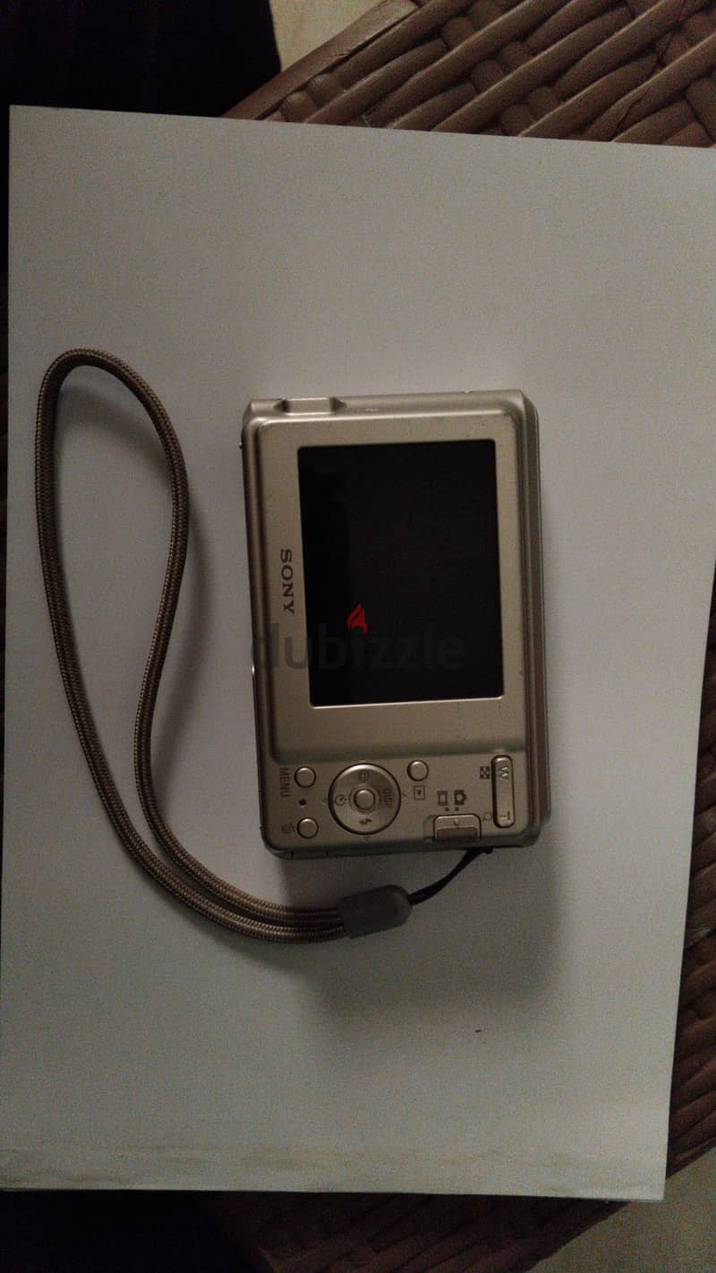 Sony Cyber-shot DSC-Sr2000 1