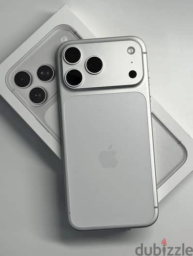 آبل - آيفون 17 برو ماكس