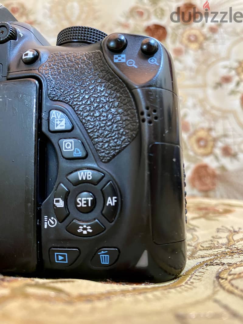 Canon 700D 4