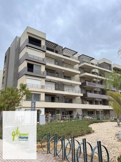 Family House Roof 250 m² Ready to Move for Sale in Palm Hills New Cairo