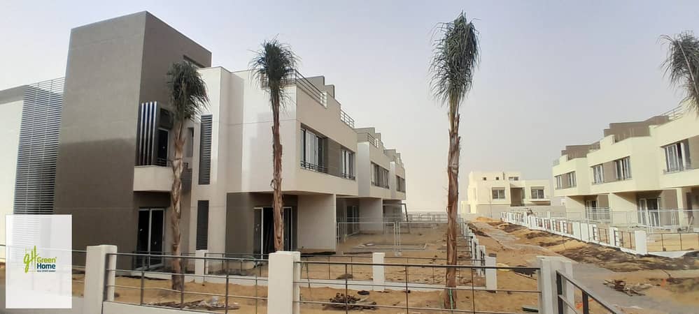 فيو مفتوح تاون هاوس للبيع بالتقسيط في بالم هيلز القاهرة الجديدة Palm Hills New Cairo