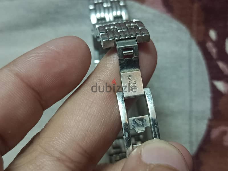 ساعه سويسري 2