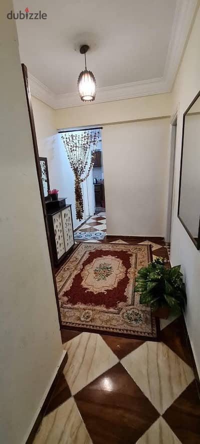 مفروش مندرة مكيف ٢ غرف وريسبسن فيو بحر اول سكن