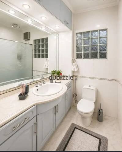 Sporting furnished apartment with air conditioning, 3 rooms and reception overlooking the club, 8th floor