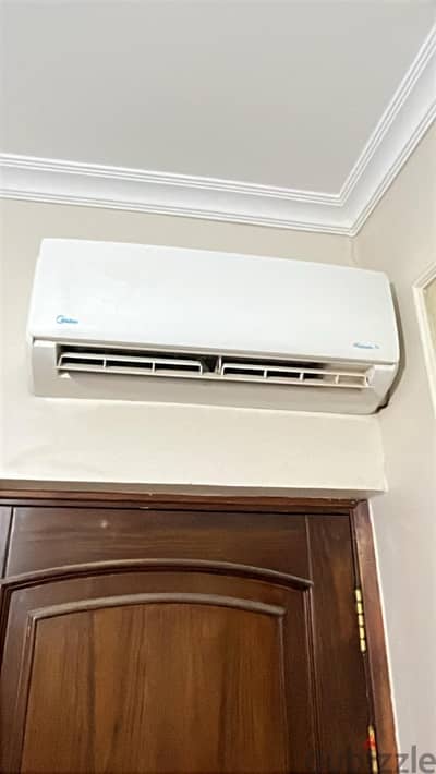 تكيف ميديا ١ ونص حصان للبيع Midea