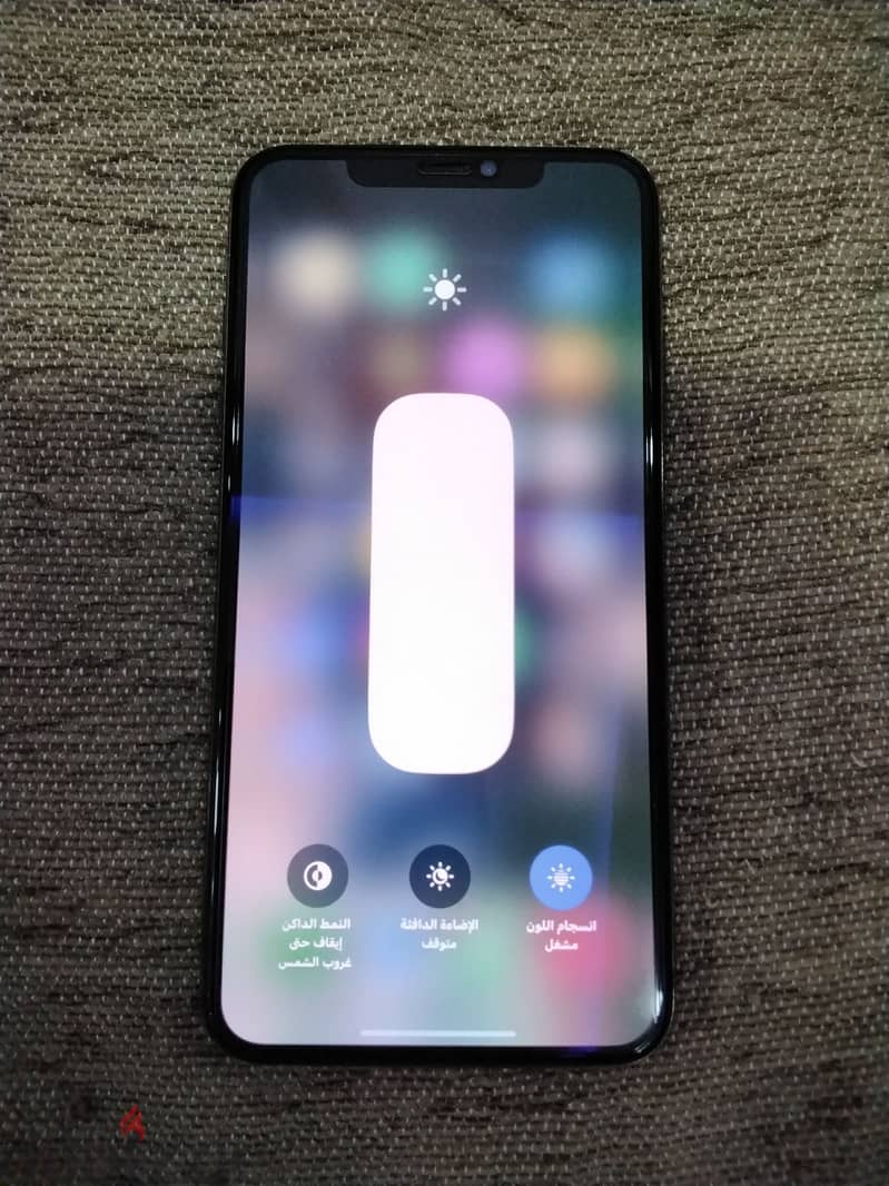 iPhone Xs Max 2