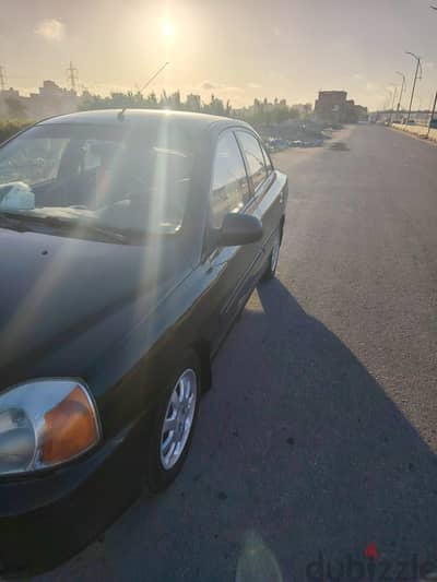 كيا ريو 2004