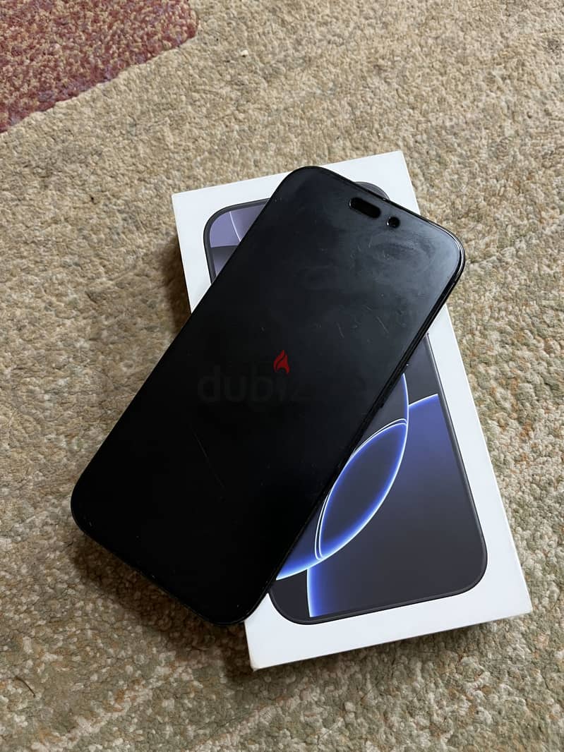 Apple - iPhone 16 Pro 3