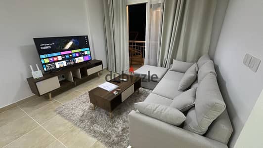 شقة مفروشة للايجار فى مدينتي b12