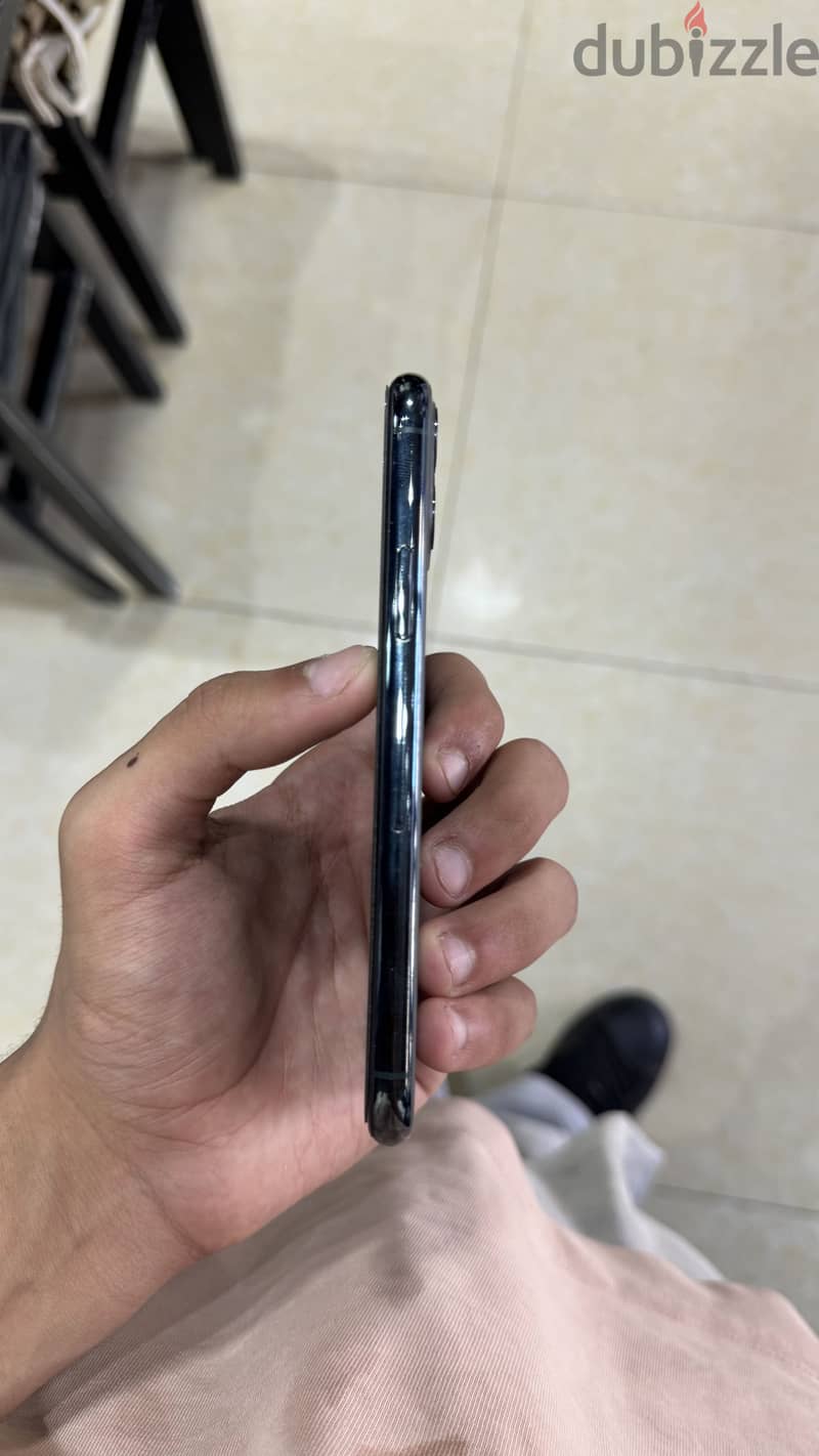 Apple - iPhone 11 Pro 3