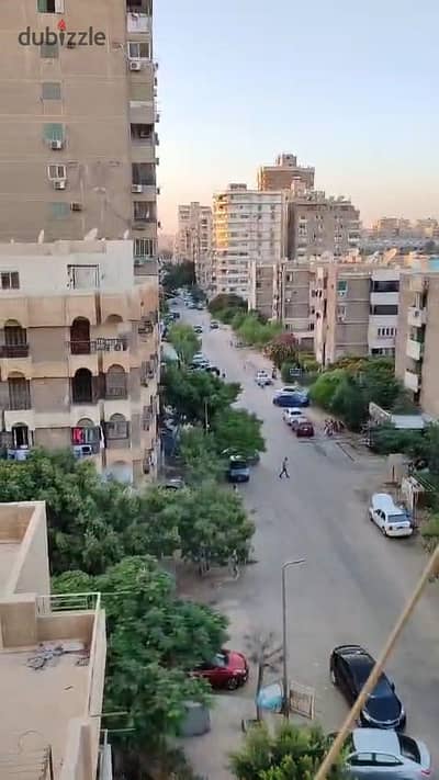 شقة مفروشة مكيفة بالكامل بمدينة نصر قرب انبي ووزارة التعليم العالي