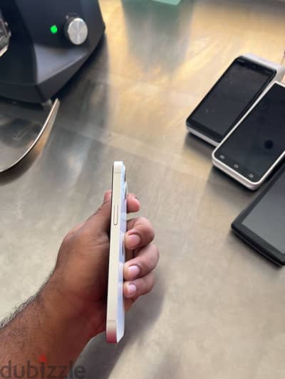 آبل - آيفون 13