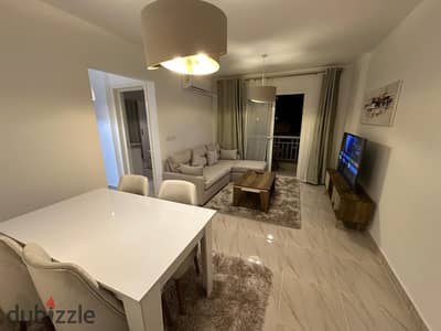 Apartment for sale in Madinaty 74 square meters, two bedrooms and a bathroom, third floor, distinctive view of the new Central Park, fully finished and ready for living.