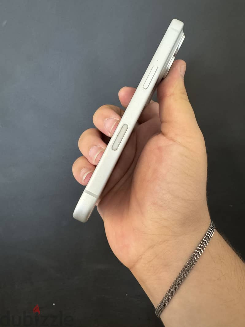 آبل - آيفون 17pro 1