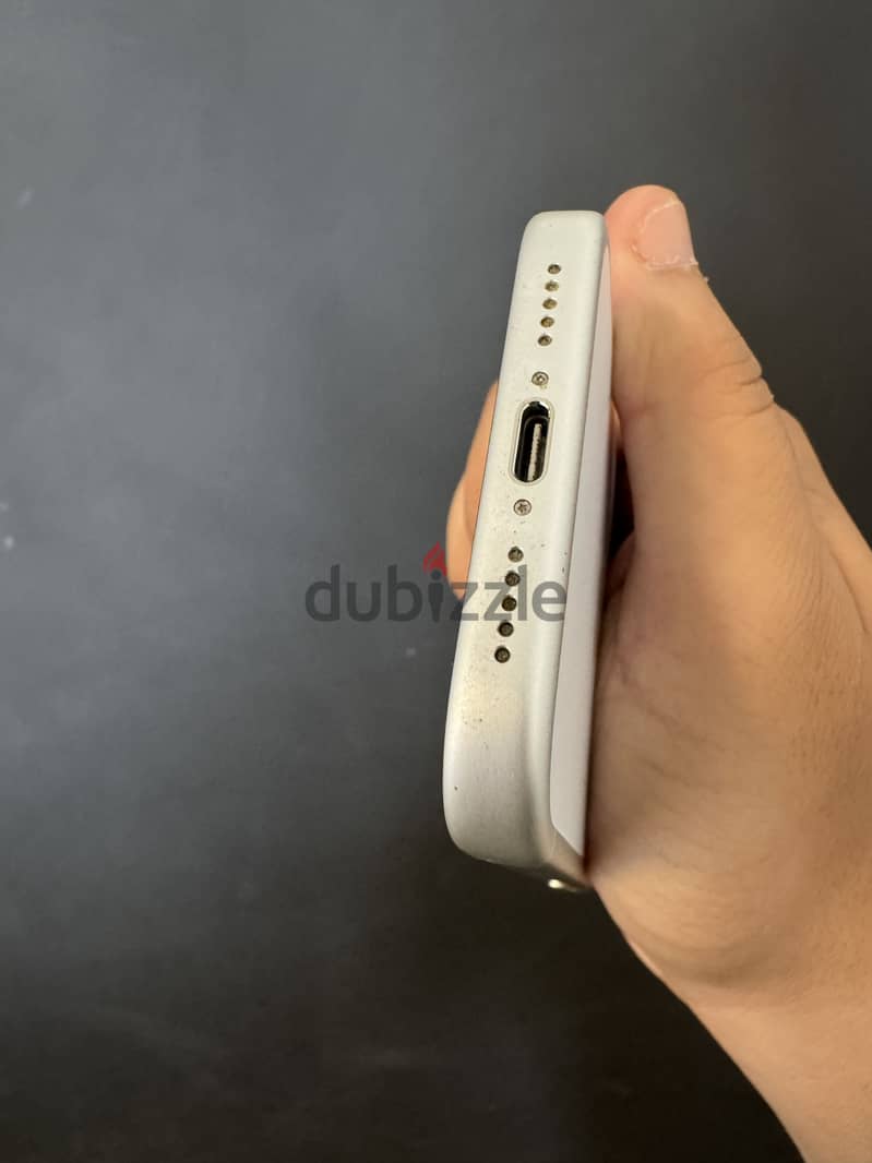 آبل - آيفون 17pro 4
