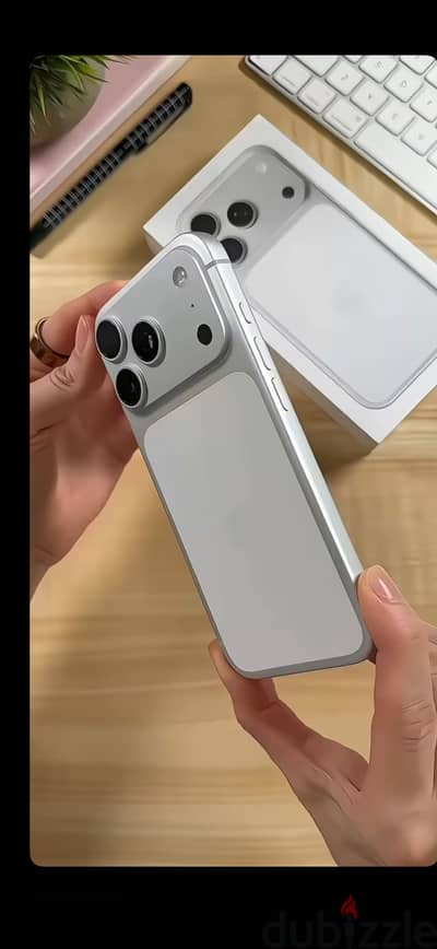 آبل - آيفون 17 برو ماكس