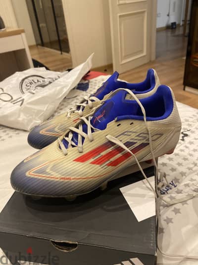 Adidas f50 size 39