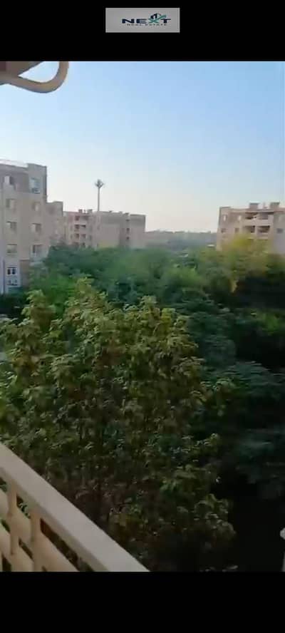 للبيع في مدينتي كاش بسعر لقطه شقه 96 م في b7 فيو وايد جاردن تشطيبات خاصه بحري صريح دور متكرر قريبه جدا من الساوث بارك والخدمات خطوات من نادي مدينتي