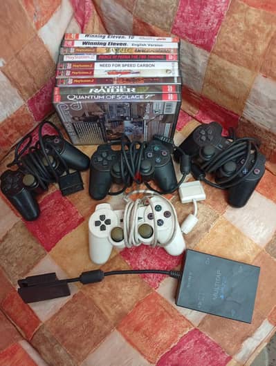 للبيع: مجموعة بلايستيشن 2 (PS2) كاملة