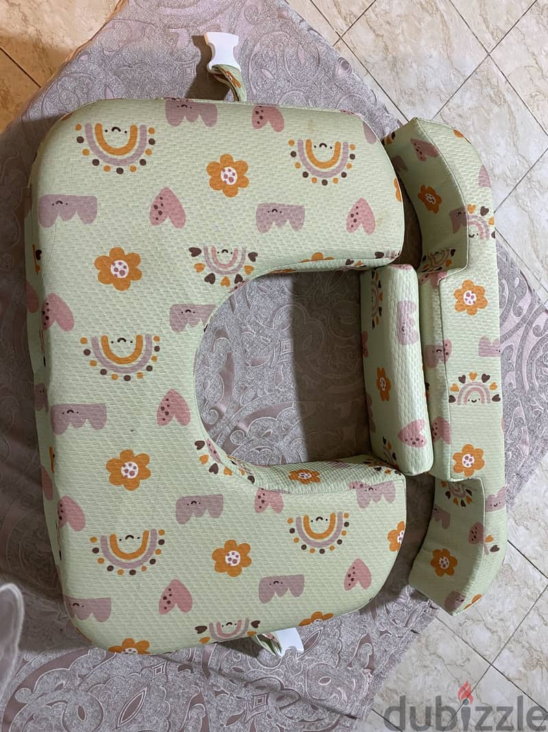 Twin nursing pillow 1