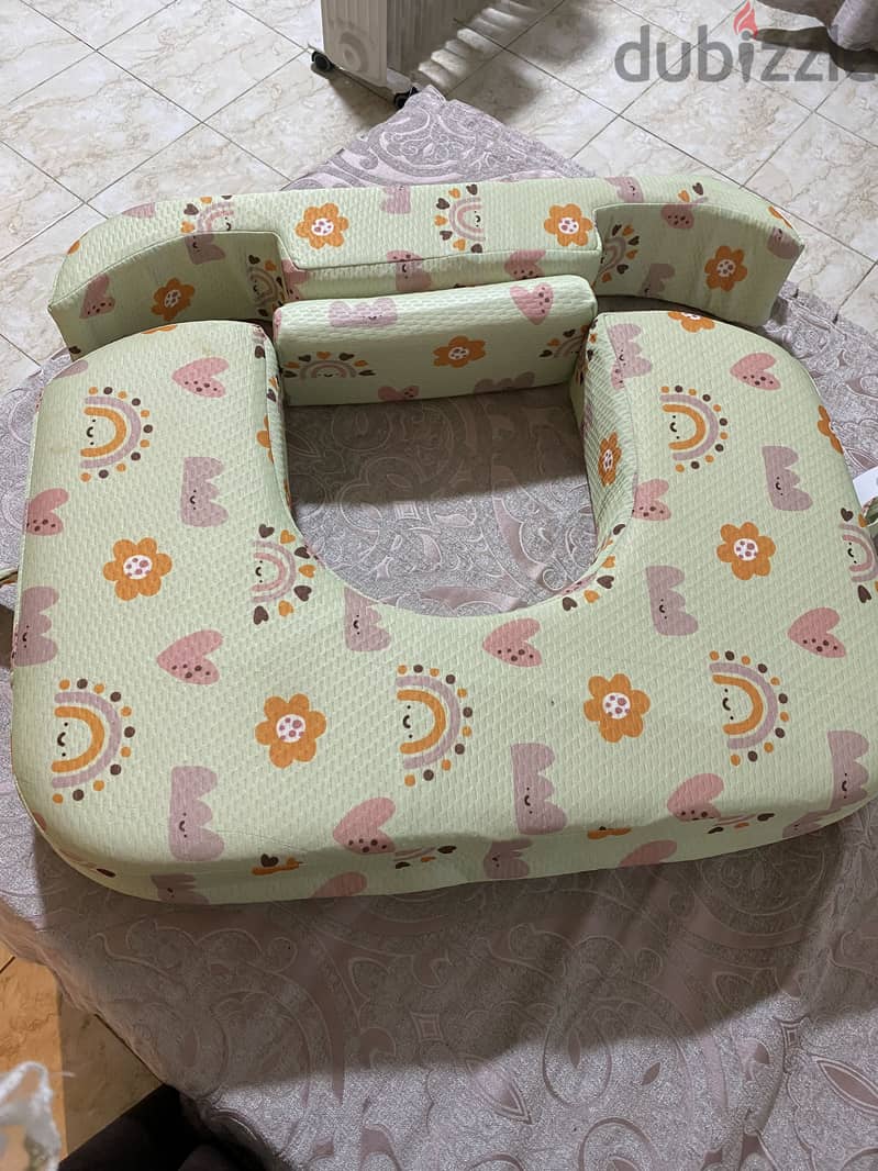 Twin nursing pillow 2