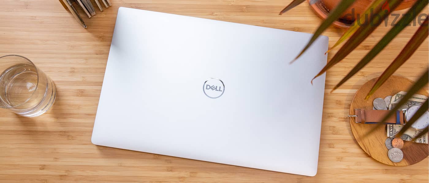 Dell Precision 5540 Xeon E-2276M 1