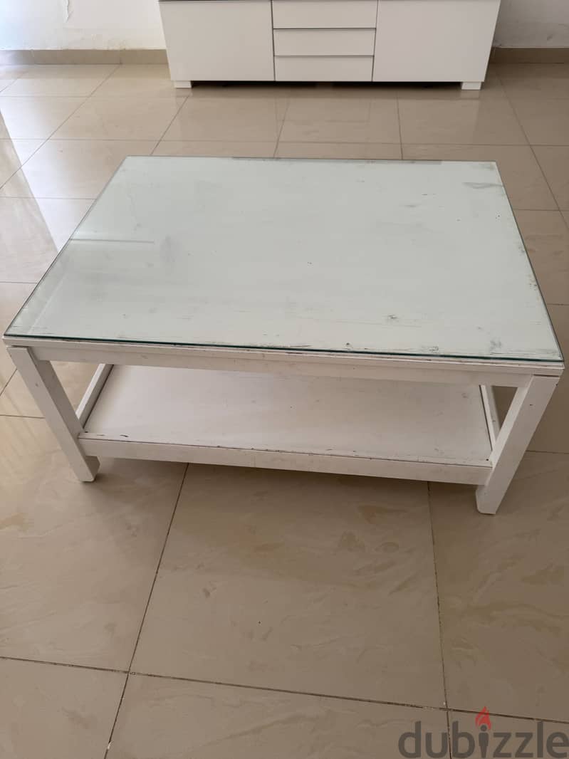 ترابيزة ايكيا 2