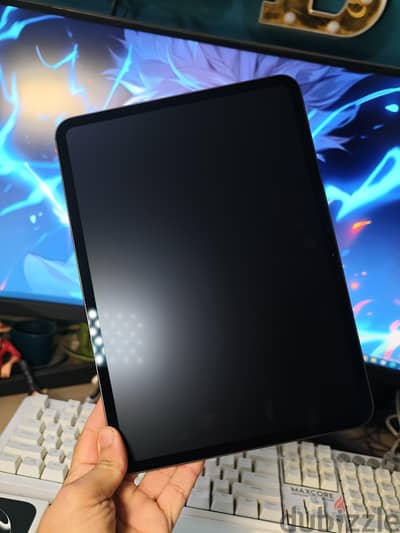 Ipad pro 11inch M5.1tB. نسخه خصه بشاشه  زجاج نانو مقاوم للانعكاس