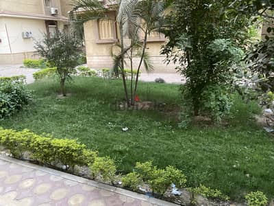 شقه مميزه في عمارات الضباط زهراء مدينه نصر