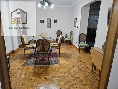 شقه للبيع في مصر الجديده   متفرع من عبد العزيز فهمى ميدان الكليه الحربيه
