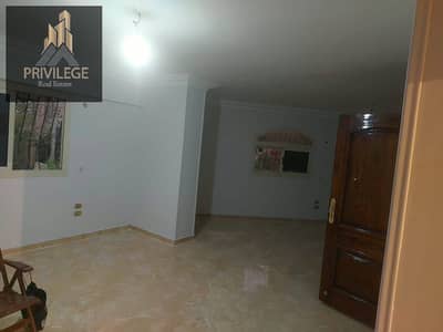 Administrative apartment for rent in a prime location in the wireless division