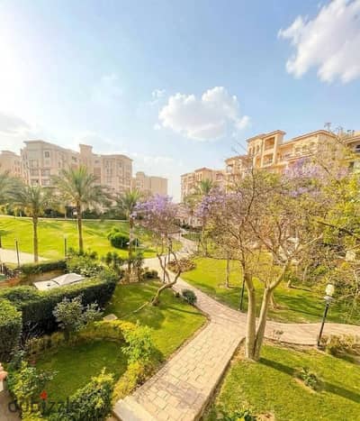 Apartment for sale in Madinaty, ultra super lux finishing, 182 square meters, 3 rooms, 3 bathrooms, reception with 3 pieces, and a large kitchen. 11.5 million cash required in front of the open-air mall.