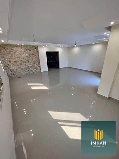 شقه للبيع 3 غرفه بمقدم 800,000 الف في كمبوند  الجار الشروق _ مدينه الشروق _ المعادي فيو _ متشطب بالكامل في كمبوند جاهز للمعاينه fully finished