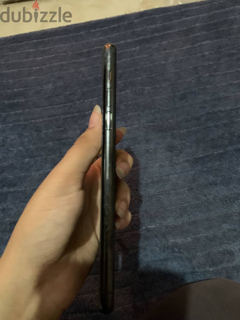Apple - iPhone 11 Pro Max 3