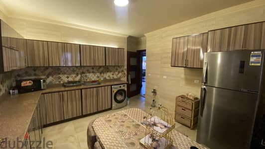 مطبخ كامل بحالة ممتازة للبيع