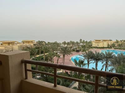 استمتع بالصيف طوال العام بسعر مميز في العين السخنه شاليه للبيع بأفضل قريه بها جميع الخدمات قرية جراند اوشن العين السحنه بها حمامات سباحه, مطعم , كافيه