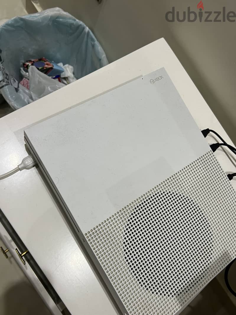 Xbox one s 2