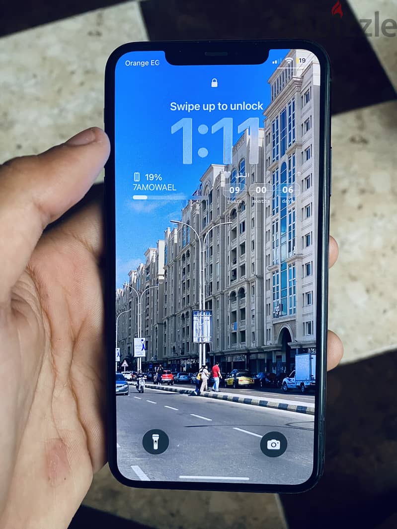 Apple - iPhone 11 Pro Max 4