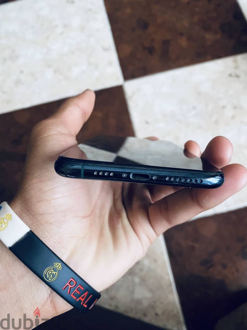Apple - iPhone 11 Pro Max 5