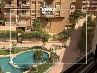 شقة للبيع ف كمبوند المروج الترا لوكس ارضيات HDF الماني اطلالة مباشرة على البحيرة - Smart Home - تكييفات مركزية